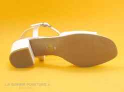 Brenda Zaro F3248 Erika - Blanc - Sandale Femme Talon Carre 13 Brenda Zaro F3248 Erika - Blanc - Sandale Femme Talon Carre -Chaussures Promotion Magasin cd24607c73b9e66c561f35ea11d5d5ef img 6189.jpg 135807