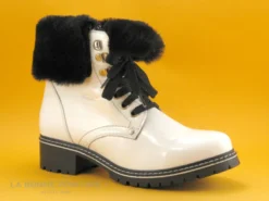 Hooper MULLAN Verni Blanc - Fourrure Noire - Bottine Femme 11 Hooper MULLAN Verni Blanc - Fourrure Noire - Bottine Femme -Chaussures Promotion Magasin cd24607c73b9e66c561f35ea11d5d5ef img 9600.jpg 142417